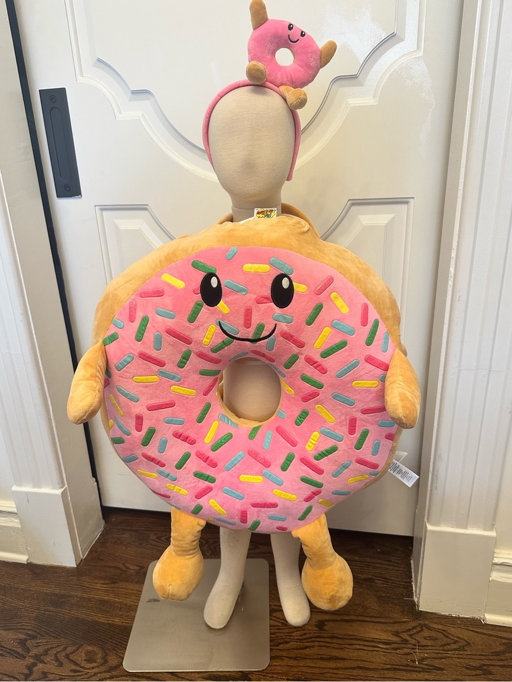 Plush Pink Sprinkle Donut Halloween Costume for Kids Frosted 7-12 years NEW 🍩